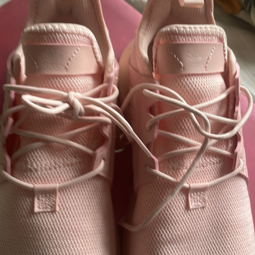 Adidas - Picture 6 of 6